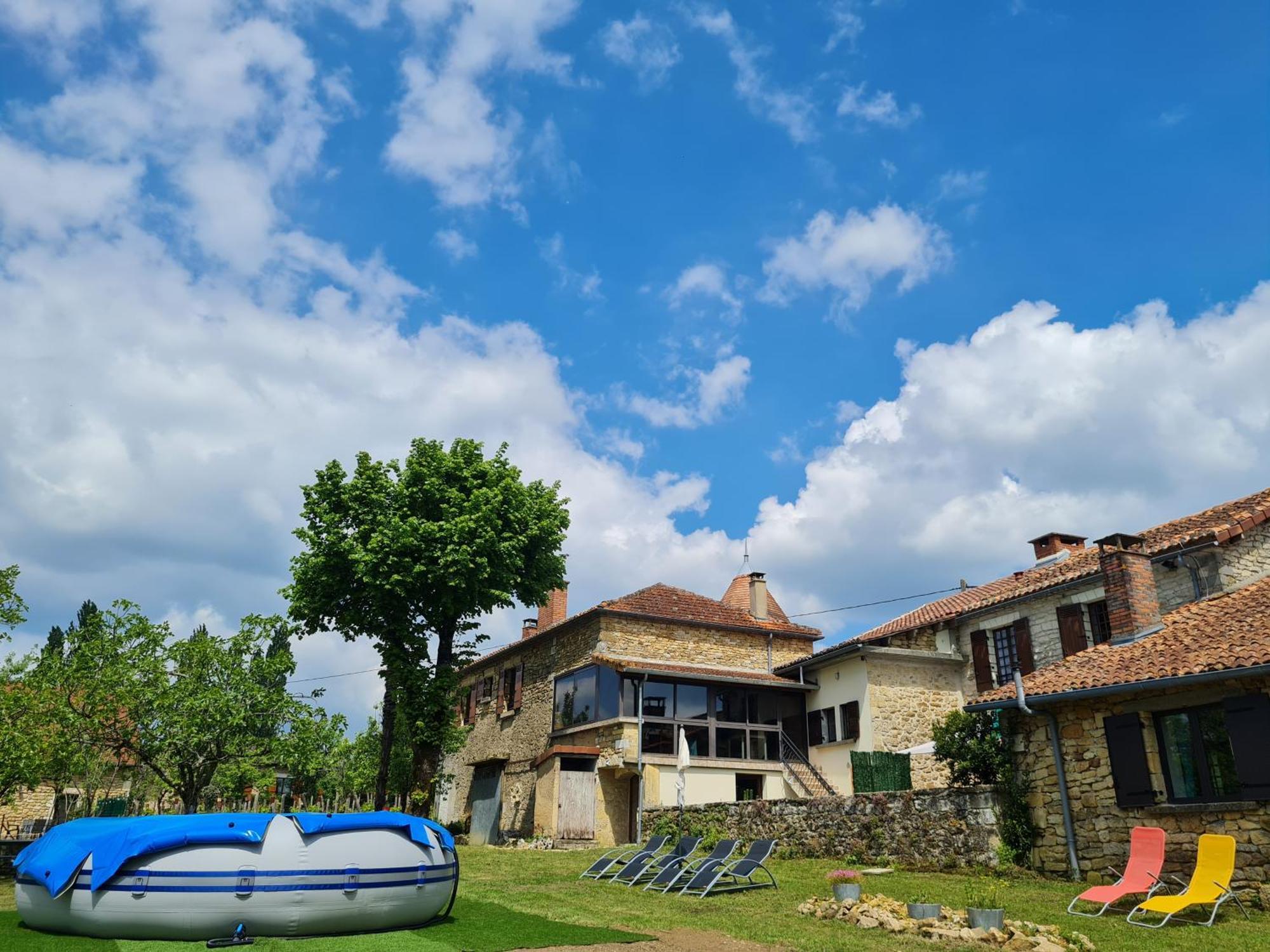 Nouzet Et Lits * Eyzerac