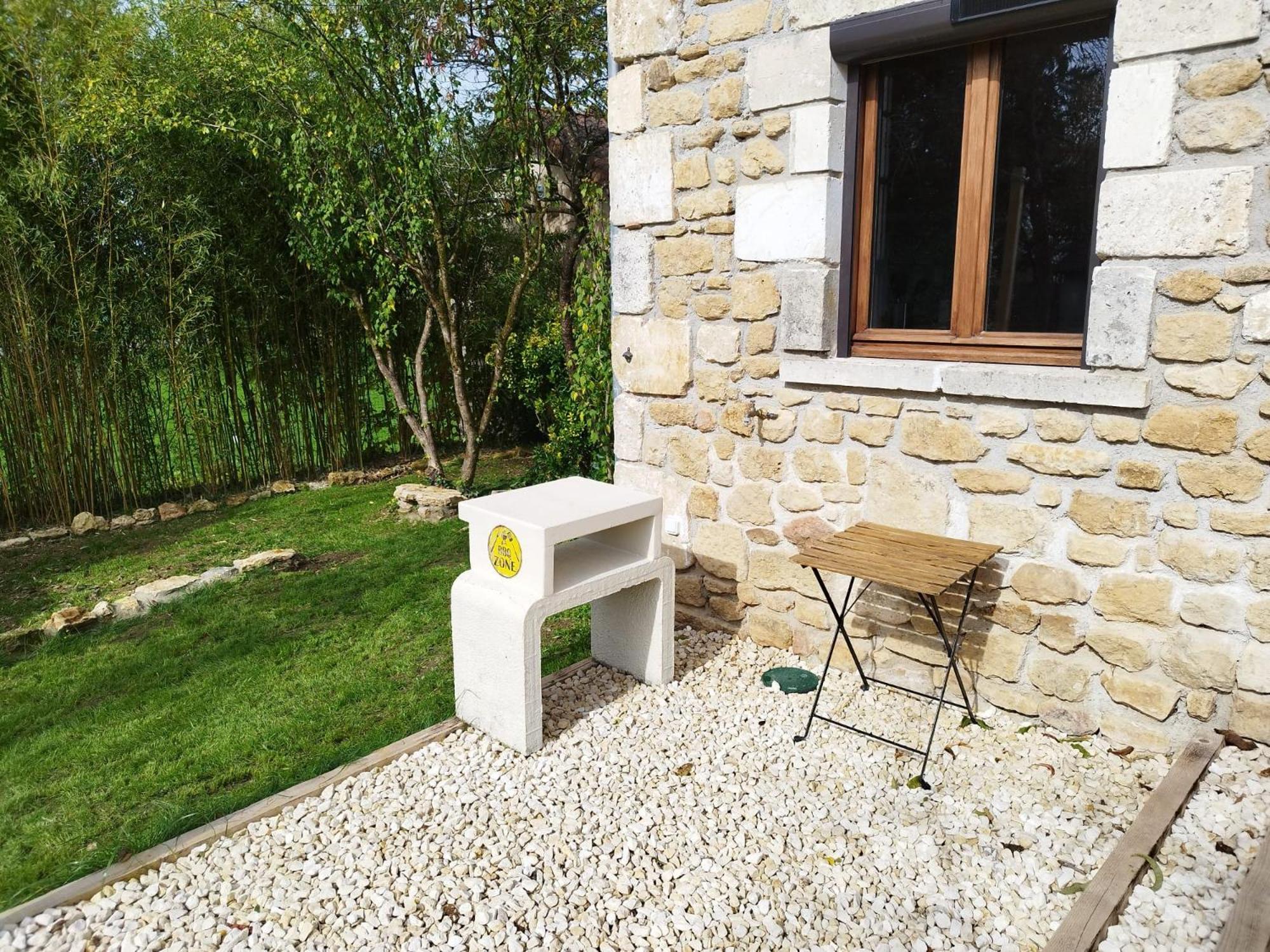 Nouzet Et Lits * Eyzerac